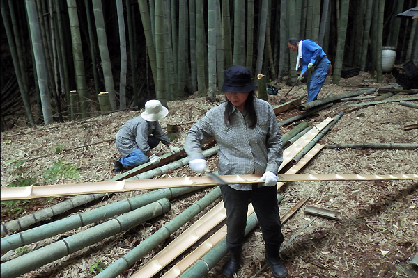 自ら資材小屋を建築(提供：加茂女)